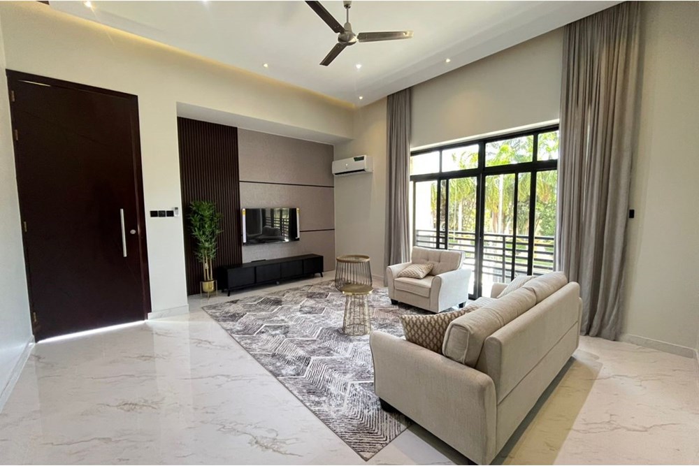 Condo/Apartment - For Rent
