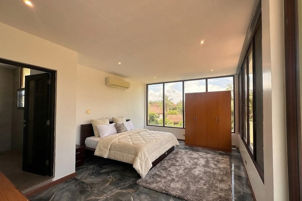 Photo 9 de l’annonce