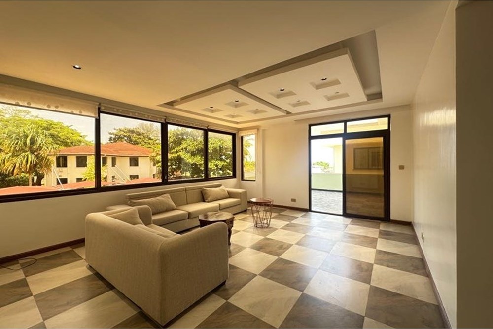 Photo 12 de l’annonce