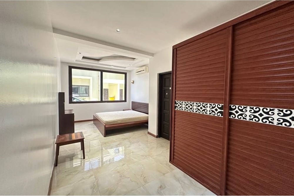 Photo 19 de l’annonce